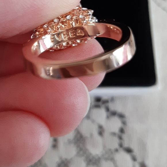 Evbea Rose Goldplated Skull Ring Size 6 - Picture 10 of 11